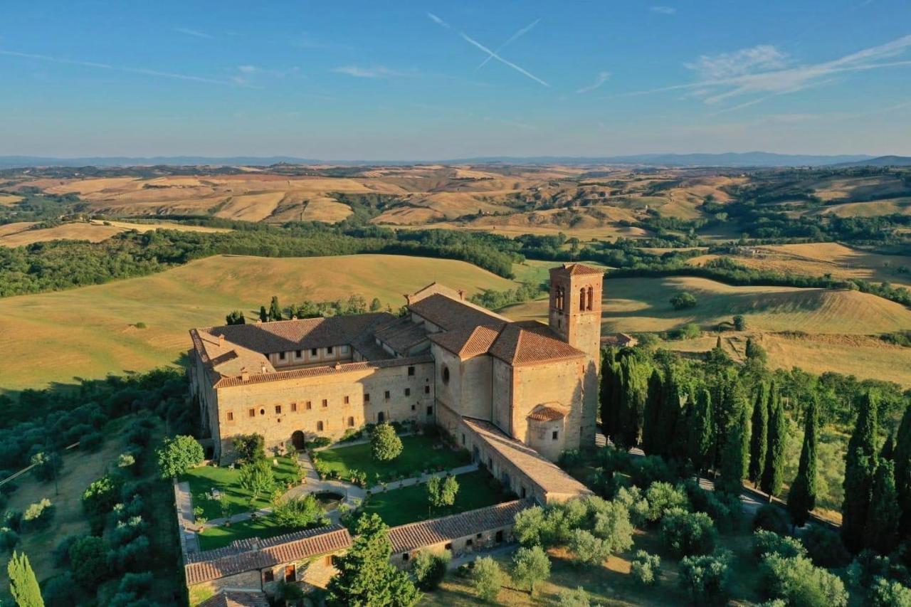 ピエンツァ Fattoria Monastero Sant'Anna In Camprenaヴィラ エクステリア 写真